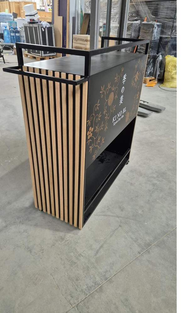 Carrello di servizio a listelli
